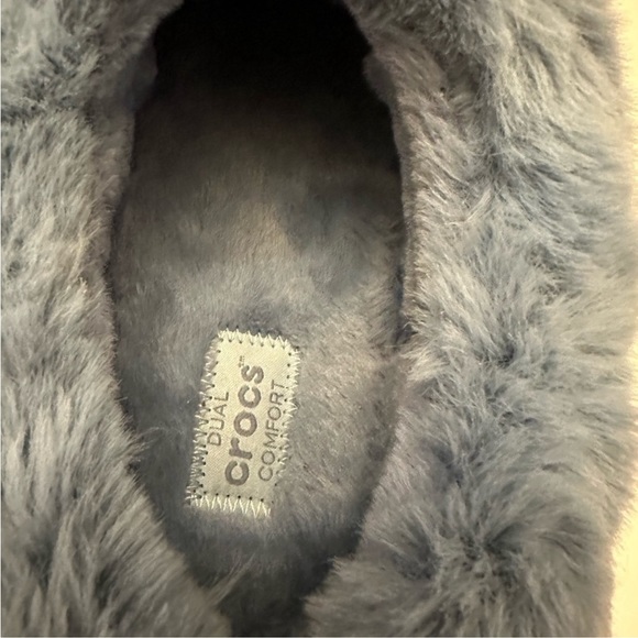 CROCS Furever Crush Clogs. - Picture 9 of 10